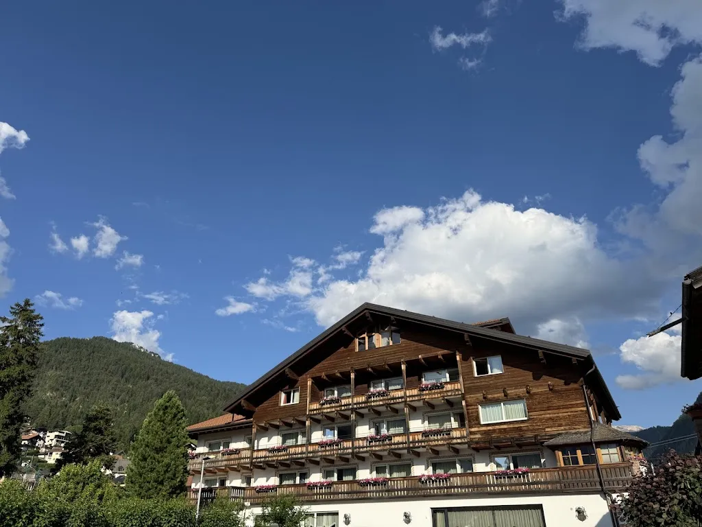 Lydia Martin_Hotel Hell_Ortisei_review