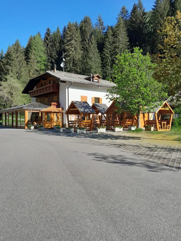 Affittacamere Al Molin ristorante a Rabbi Fonti