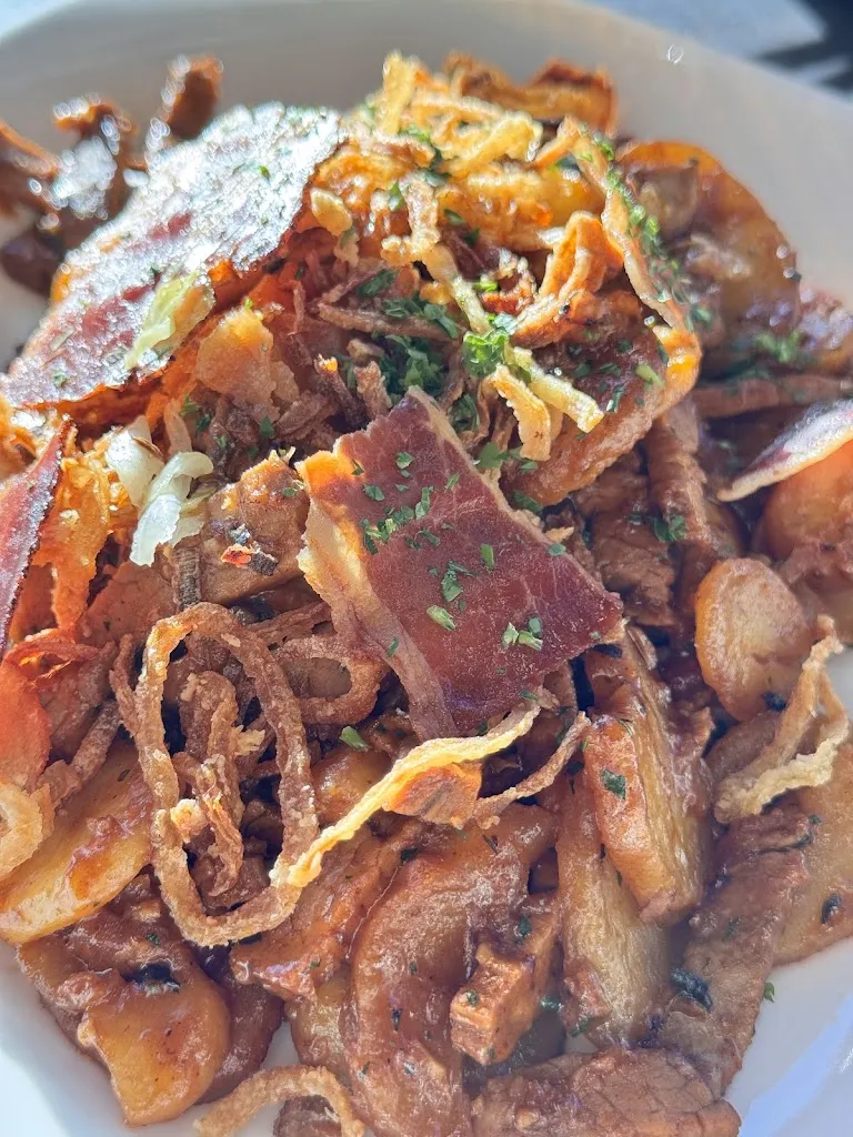 Marianne Hofer_Summit Mountain Club_Racines_review