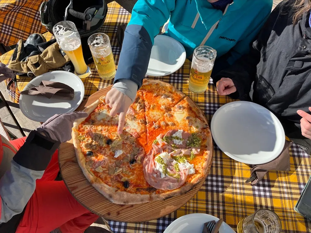 J U_Baita Passo Feudo_Predazzo_review