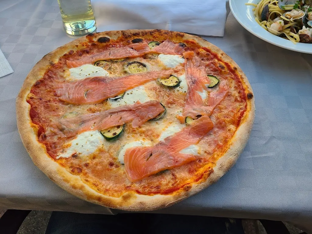 Aaron R_Ansitz Strasshof Restaurant Pizzeria_Rio di Pusteria_review