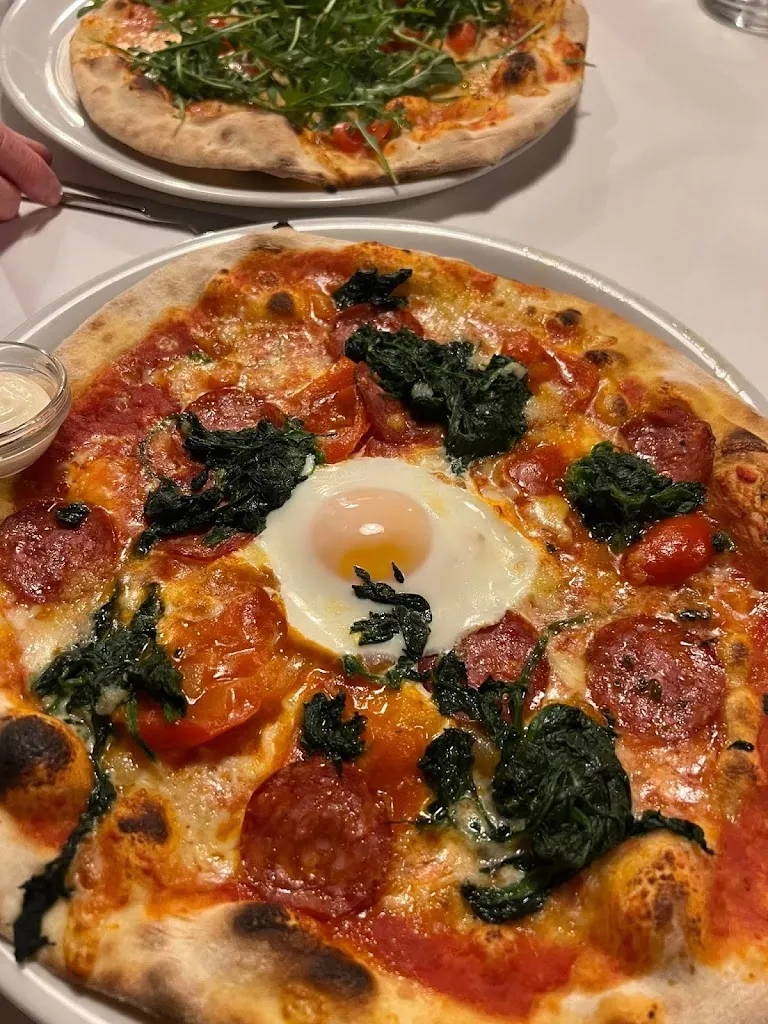 Ansitz Strasshof Restaurant Pizzeria_Rio di Pusteria_slider_image_2