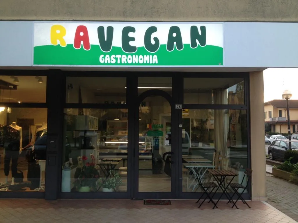 Ravegan Gastronomia restaurant in Ravina