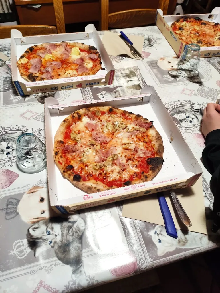 Pizzeria Da Asporto Binario 2 Di Fraschini Luca restaurant in Rodengo