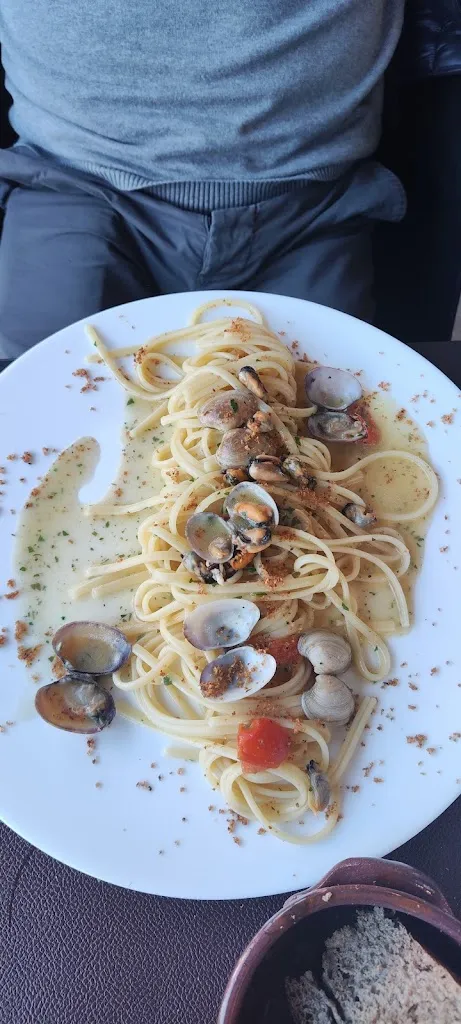 Sara Andriola_Stile Primitivo_Maruggio_review