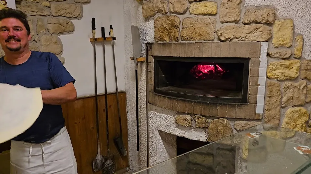 Arthur Sosa Jr._Ristorante - Pizzeria Bar La Baita_Ronzo-Chienis_review