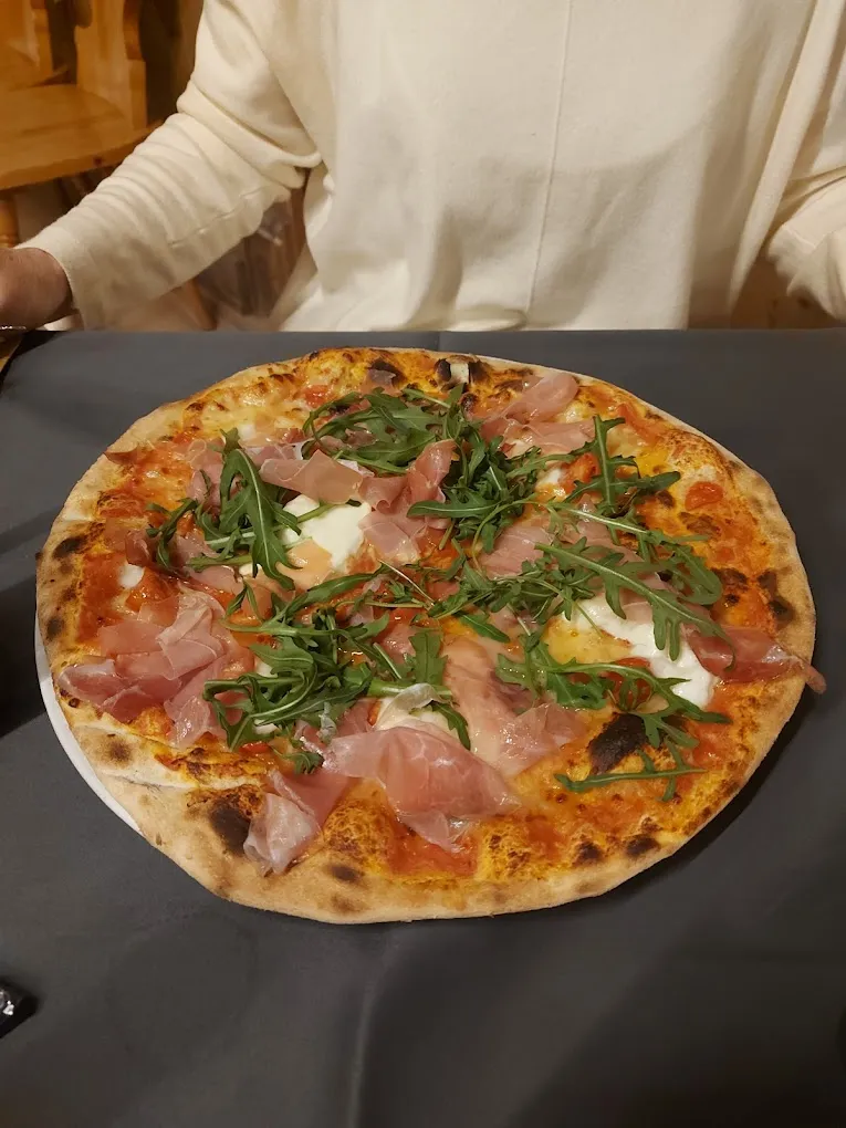 Ristorante - Pizzeria Bar La Baita_Ronzo-Chienis_slider_image_3