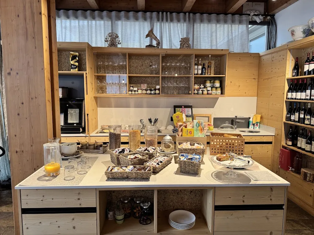 Jess M_HOTEL RISTORANTE PIZZERIA MARTINELLI_Ronzo-Chienis_review