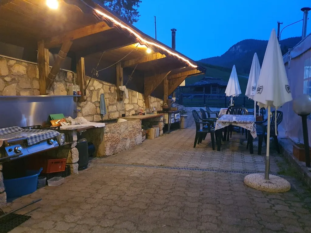 Agritur Mas Da La Val restaurant in Ruffrè