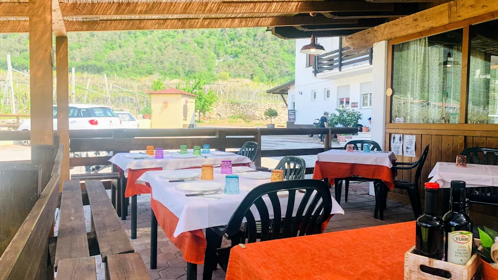 Garni Erta restaurant in Sabbionara