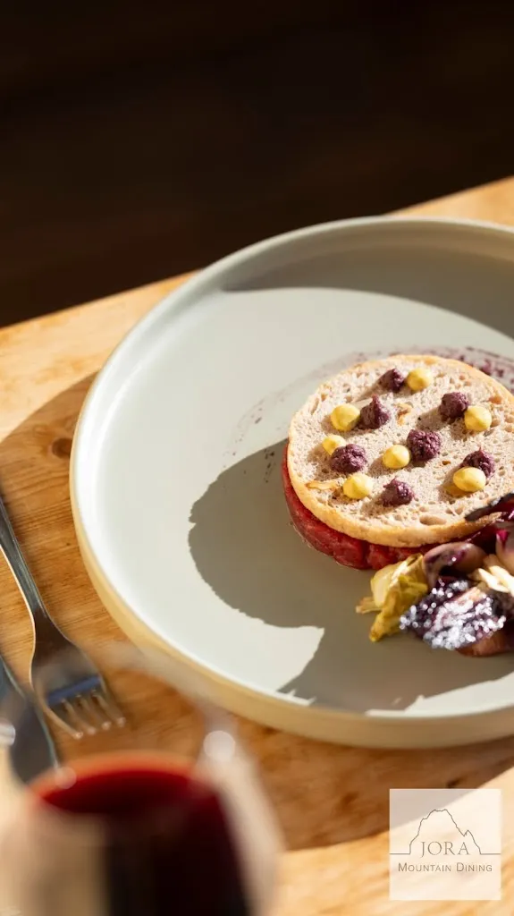 Jora Mountain Dining_San Candido_slider_image_3