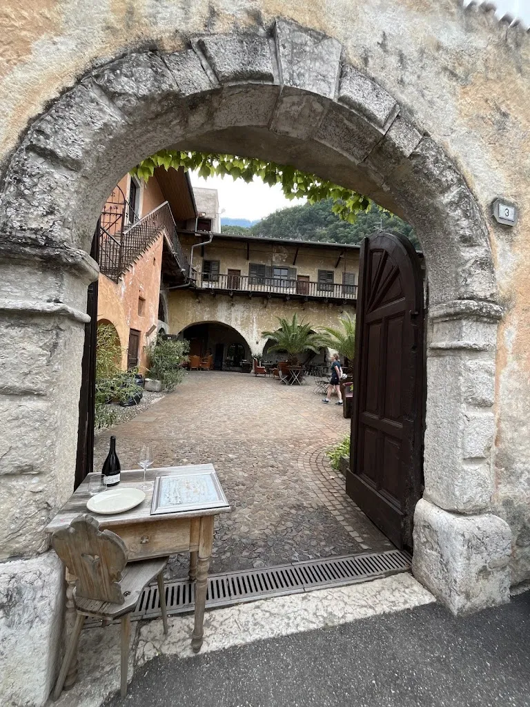 Enrique Vallano_Amalia Pernter 1896, Salurn_Salorno_review