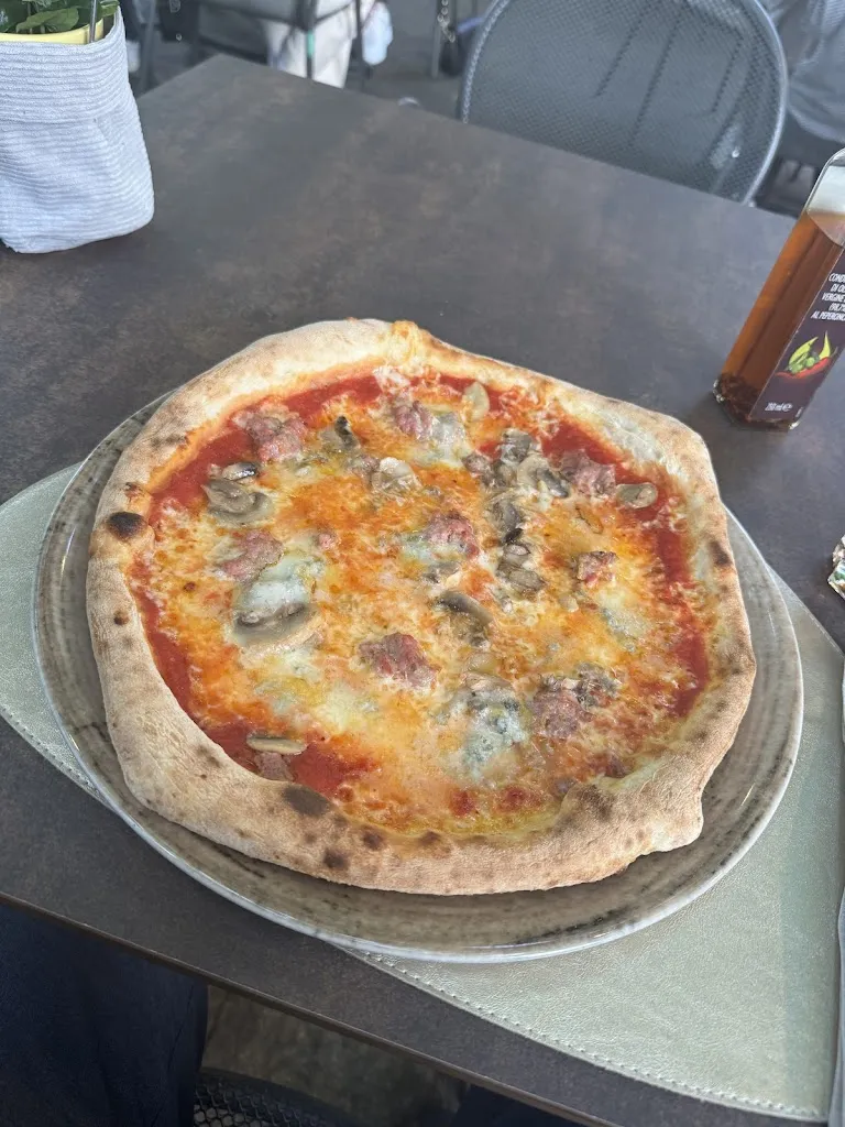 Roman Heinrichs_Ristorante Pizzeria Jolly_Salorno_review