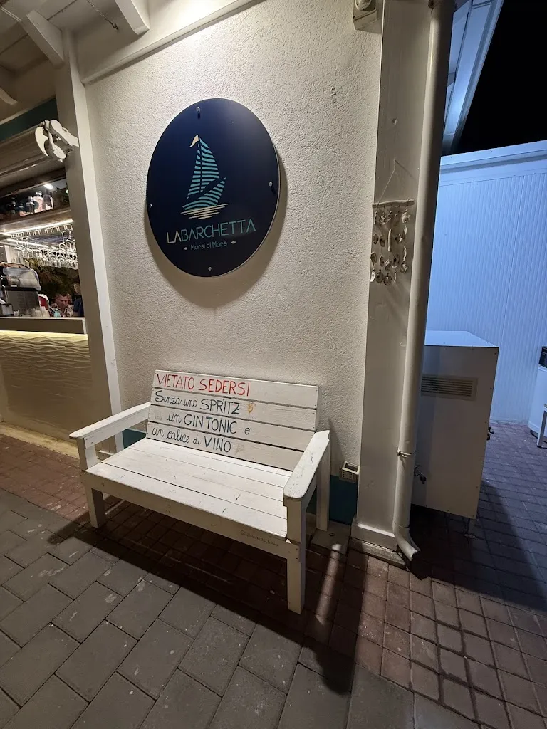 Armando Mirra_La Barchetta - Morsi di Mare_Maruggio_recensione