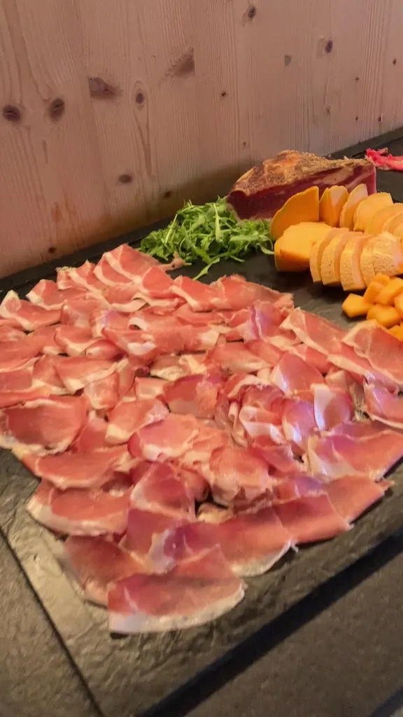 Hotel & Gasthof zum Hirschen_San Genesio_slider_image_2