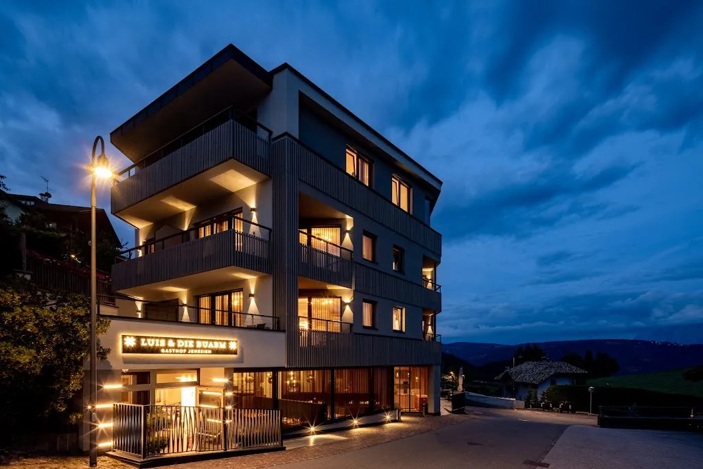 Gasthof Jenesien restaurant in San Genesio