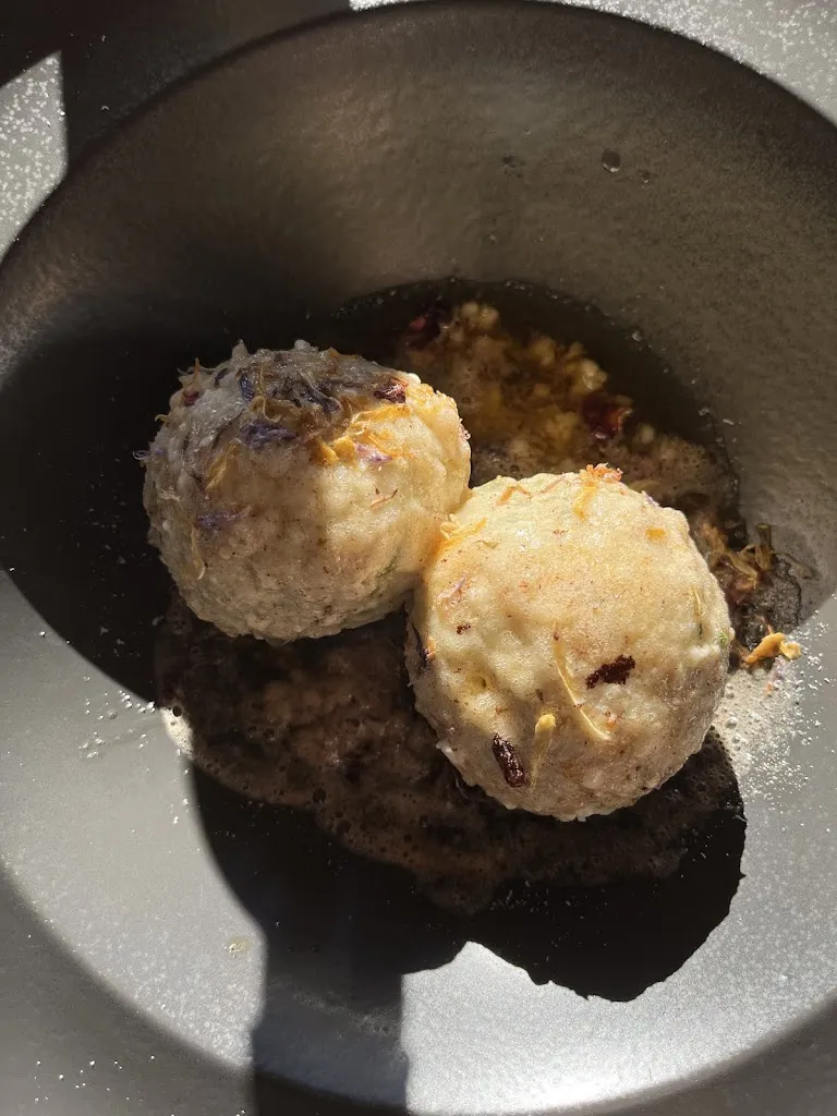 francesca cantele_Gasthaus Messner_San Genesio_review