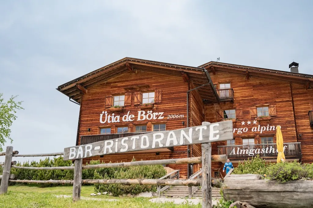 Ristorante Ütia de Börz restaurant in San Martino in Badia