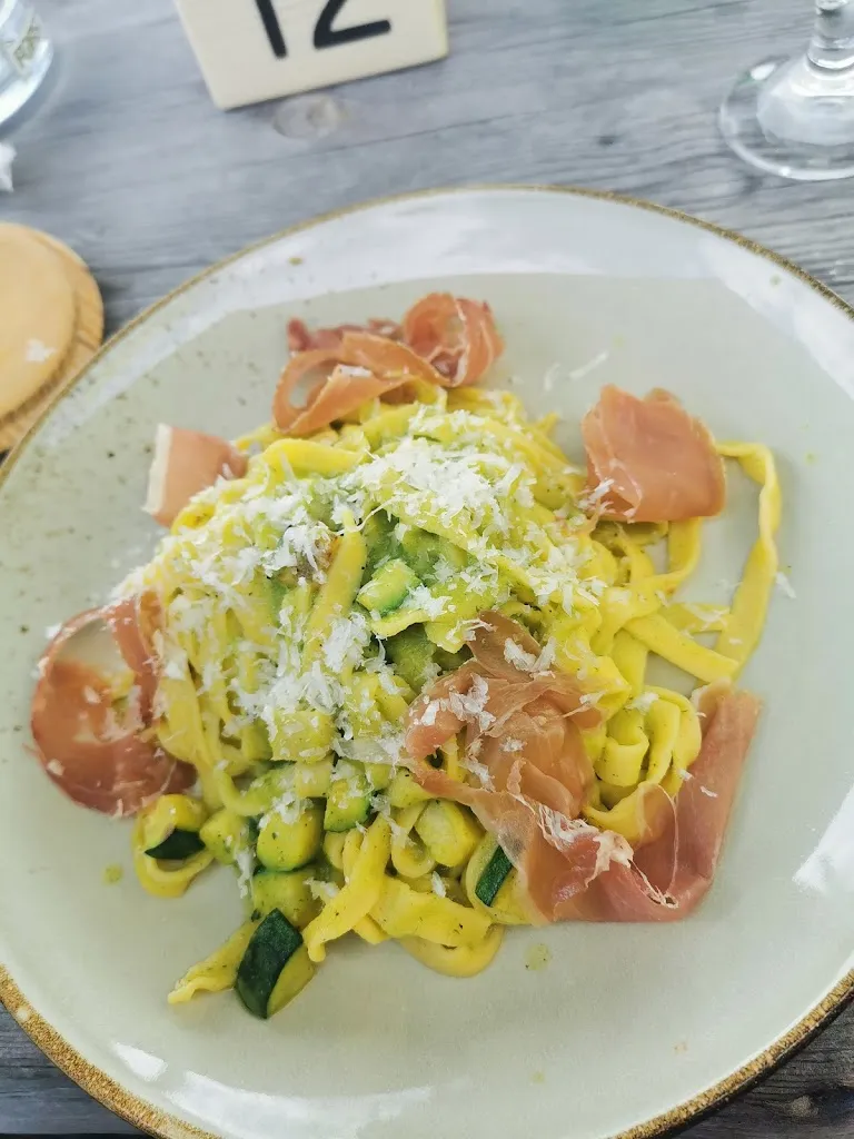 Denisa Cojanu_Utia Vaciara_San Martino in Badia_review