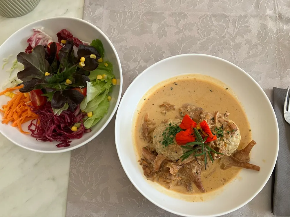 Menu_Bistro Cafe Zentral_San Leonardo in Passiria_image_7