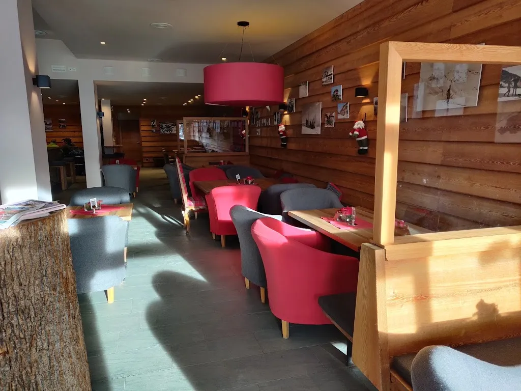 Gopi B_Bistro Cafe Zentral_San Leonardo in Passiria_review