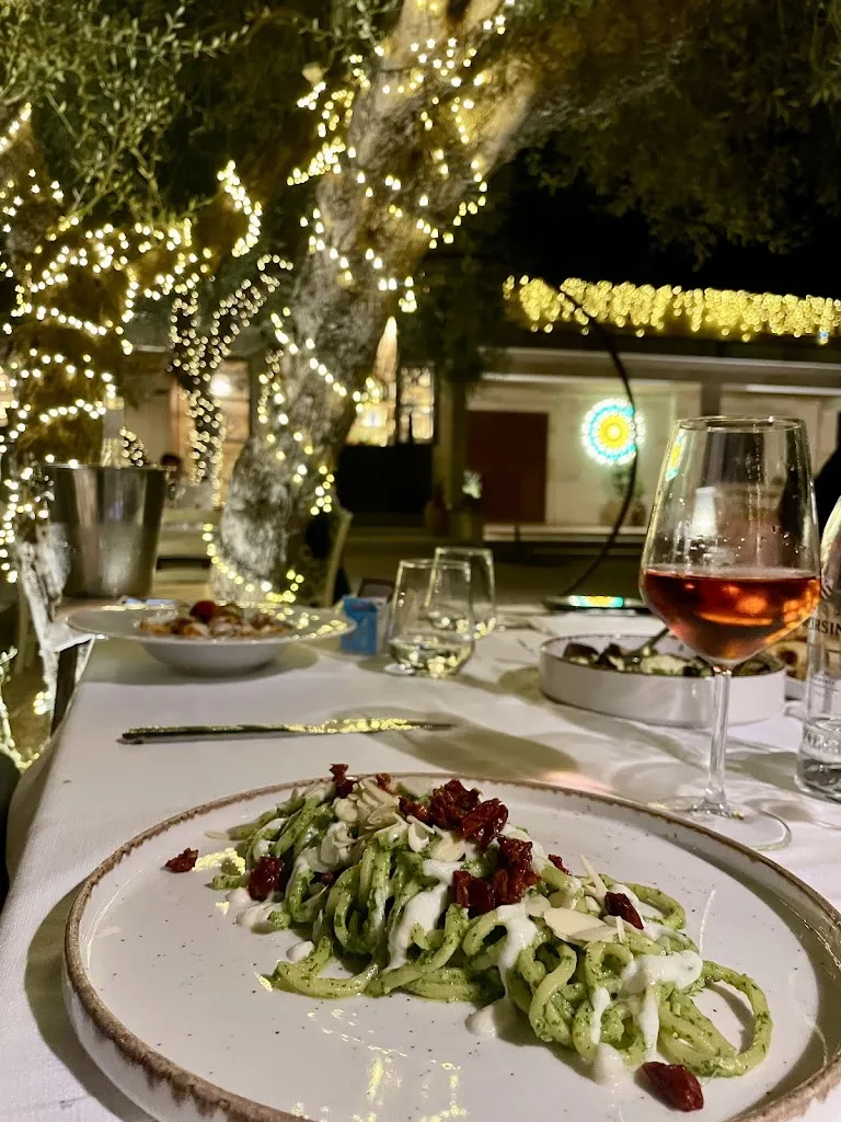 Rossella Calabrese_Contado degli Ulivi_Maruggio_review