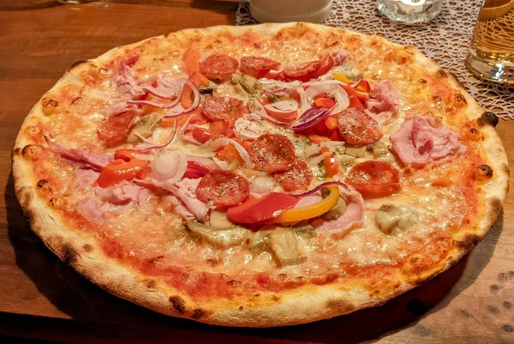 Kerstin Endres_Pub Forelle_San Martino in Passiria_avis