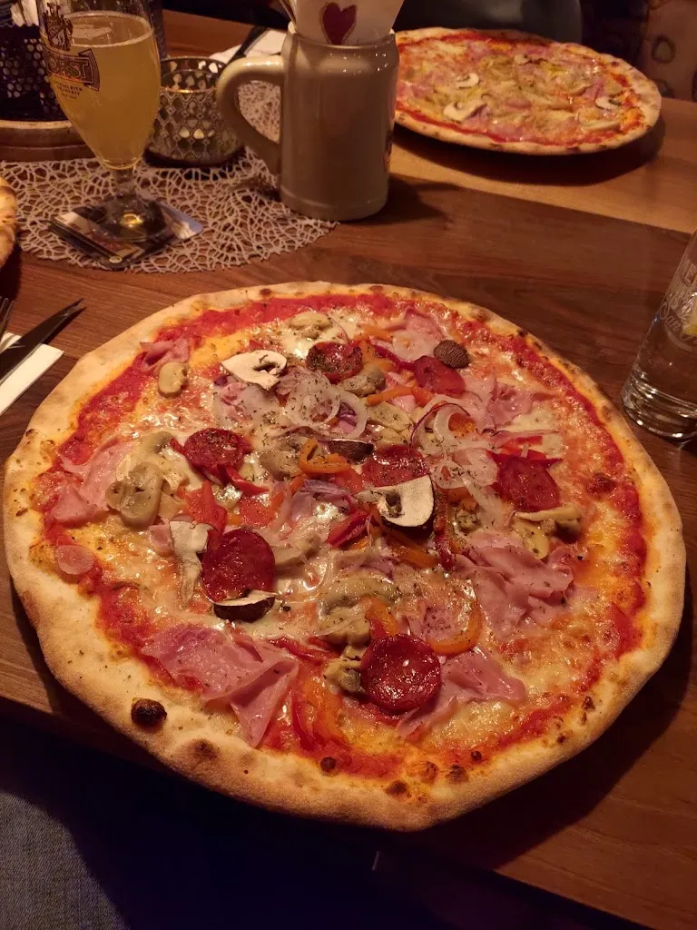 Daniel Chiodo_Pub Forelle_San Martino in Passiria_avis