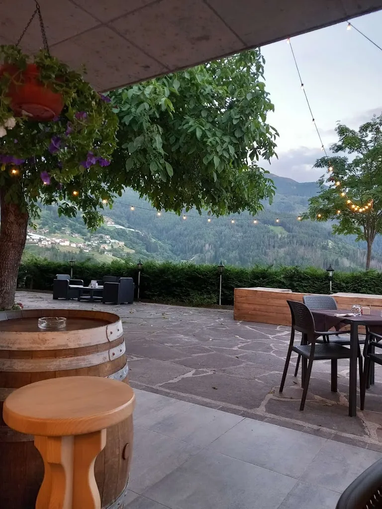 Ristorante e Appartamenti Blumen Stube restaurant in Sant'Orsola Terme