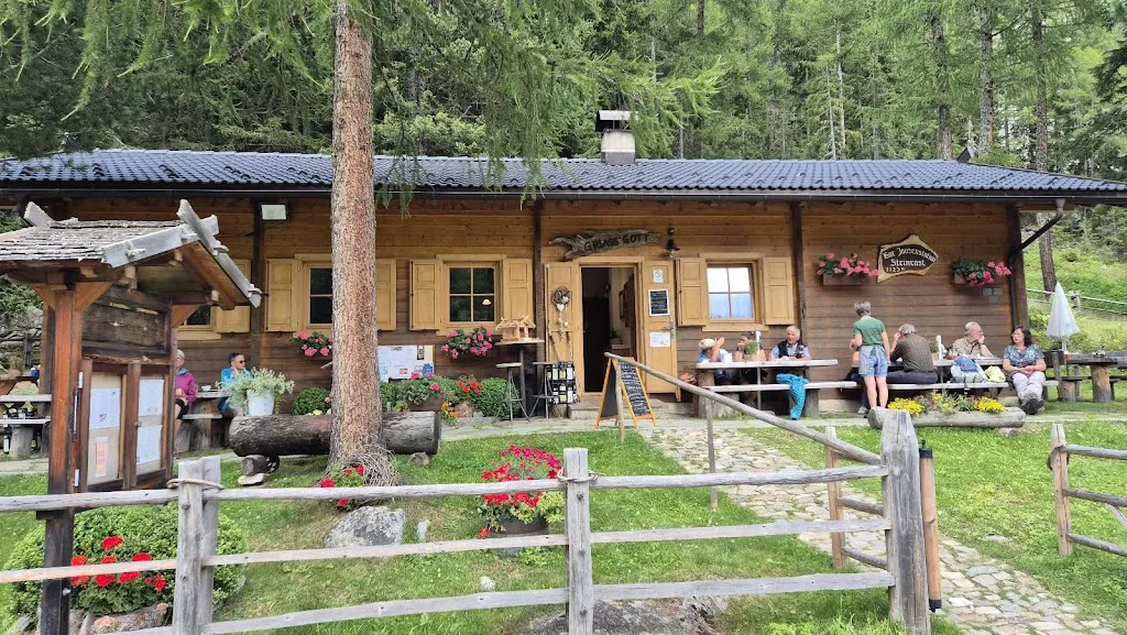 All Geier_Steinrast_Santa Valburga_recensione