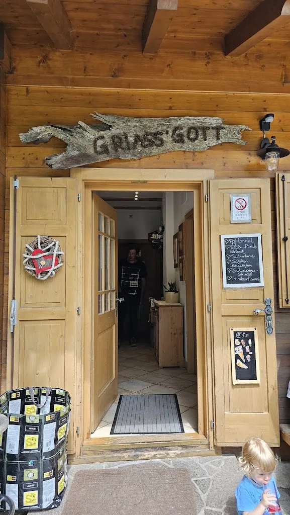 Steinrast_Santa Valburga_slider_image_1