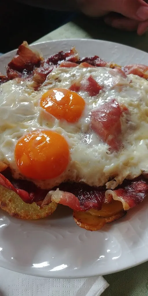 Menu_Restaurant St. Moritz_Santa Valburga_image_8