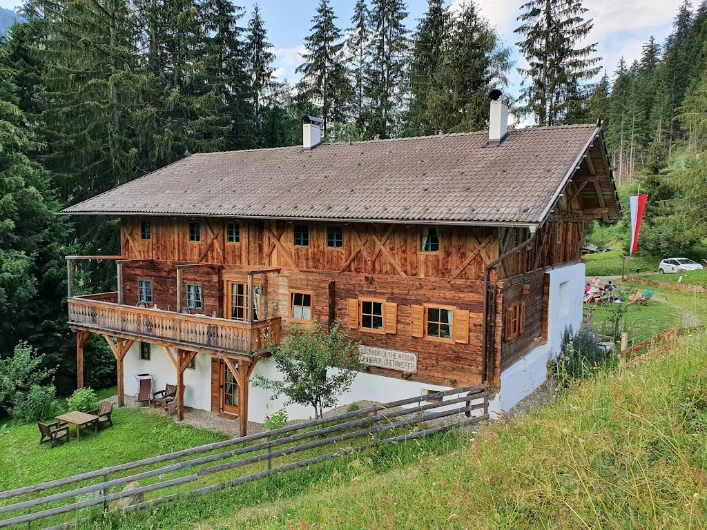 Gasthaus Bad Überwasser restaurant in Santa Valburga