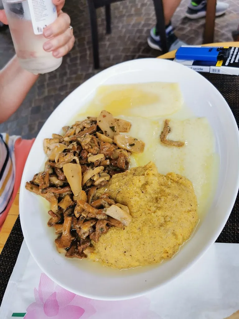 Dinu Ionut_Ristobar Chiosco alle Piramidi_Segonzano_review