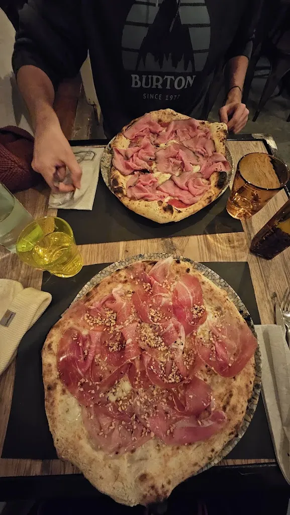 Patryk Poślednik_Durer Risto~Pizzeria_Segonzano_Bewertung