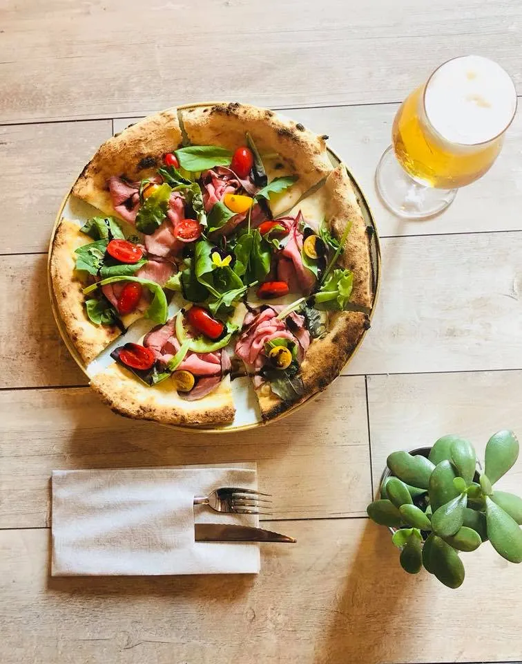 Durer Risto~Pizzeria_Segonzano_slider_image_3