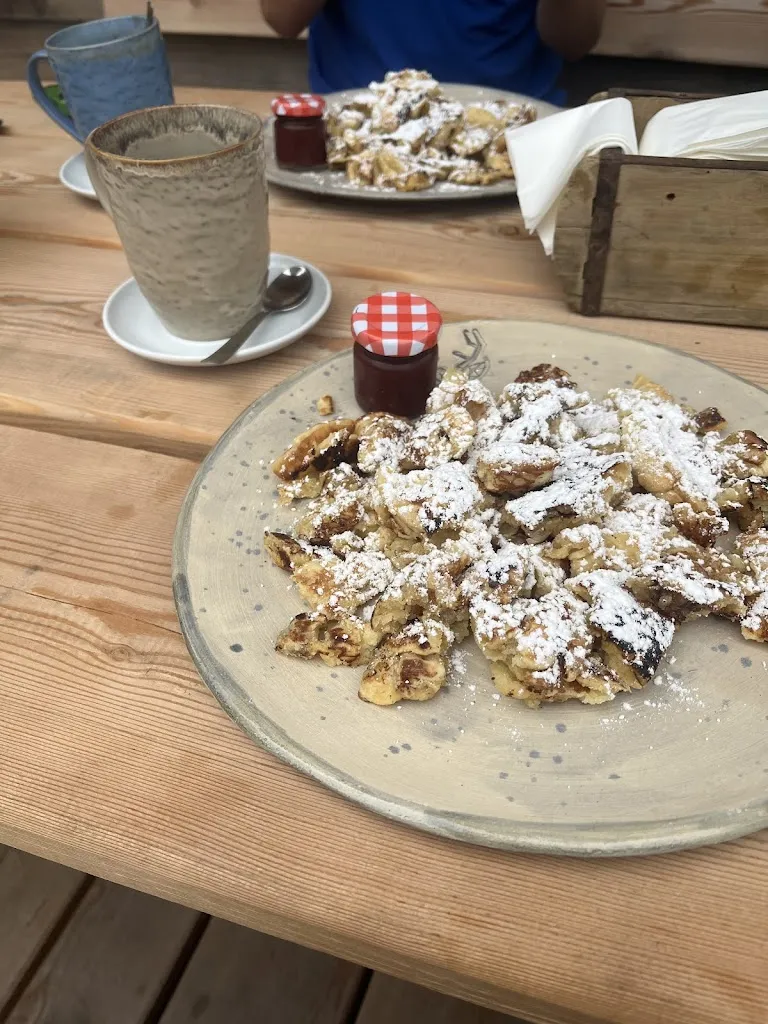 Friederike Juraske_OBERMAIR ALM_Selva dei Molini_review