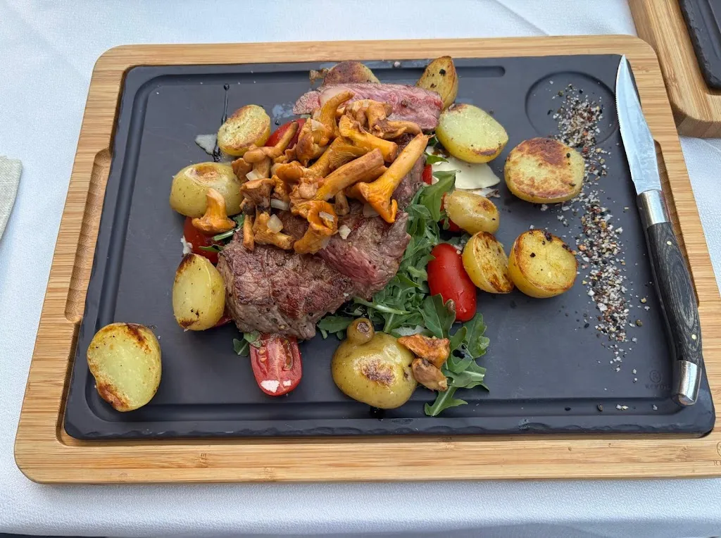 Alexander Janott_Schlosswirt Restaurant_Scena - Schenna_review