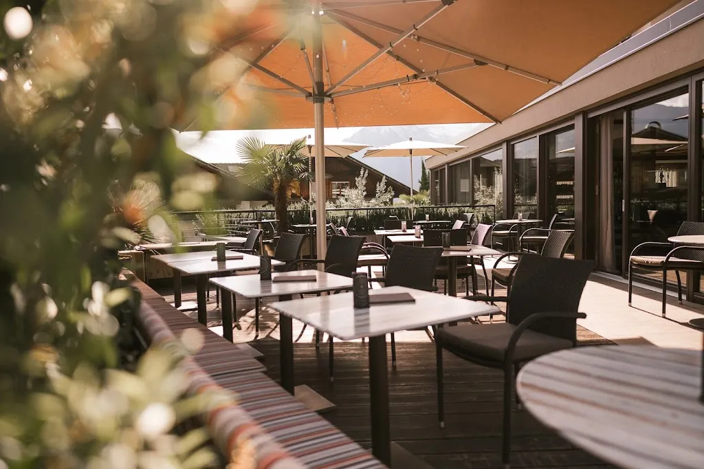 Café Bistro Emmi restaurant in Scena - Schenna