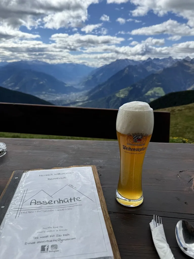 Christian Dehnen_Assen Hütte_Scena - Schenna_recensione