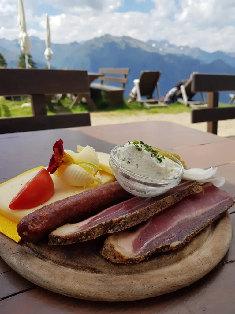 Mik Frank_Gasthaus Resegger Alm_Scena - Schenna_Bewertung
