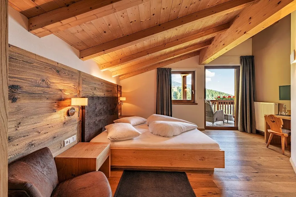 Mountain Lodge Prennanger_Scena - Schenna_slider_image_3