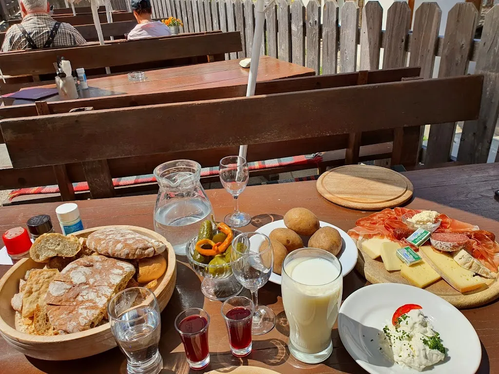 Zum Gustl_Scena - Schenna_slider_image_3