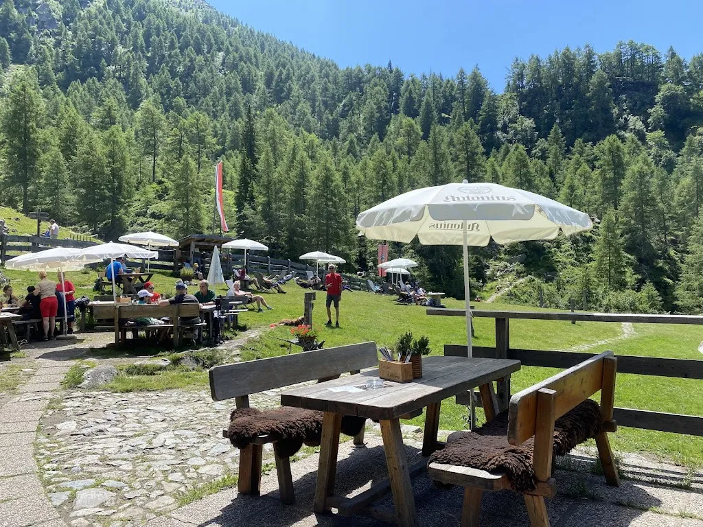 Ifingerhütte restaurant in Scena - Schenna