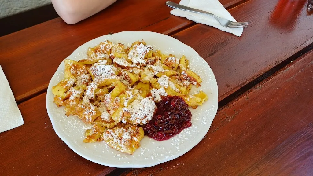 Buschenschank Salfgut_Scena - Schenna_slider_image_2