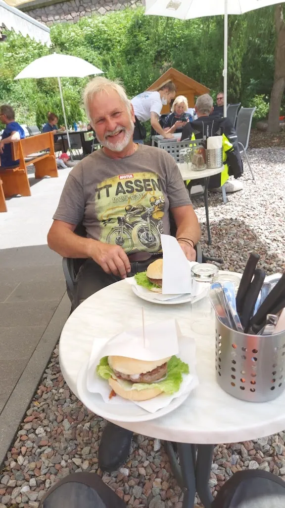 William Hogervorst_Sarner Imbiss_Sarentino_review