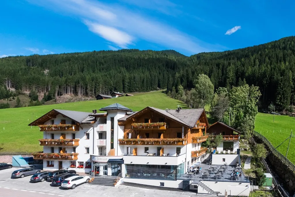 Hotel Restaurant Feldrand_Sarentino_slider_image_1