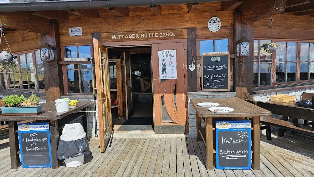 Mittager Hütte restaurant in Sarentino