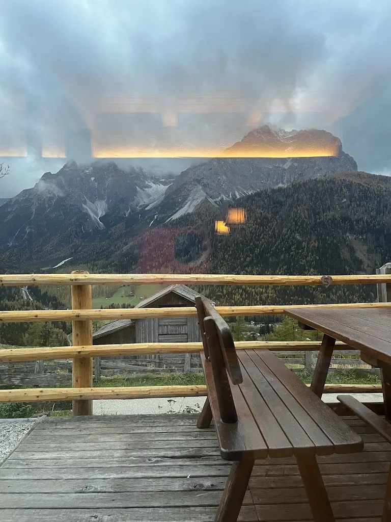 ANA CAROLINA RODIANI ROLIM_Gasthaus Froneben_Sesto_review