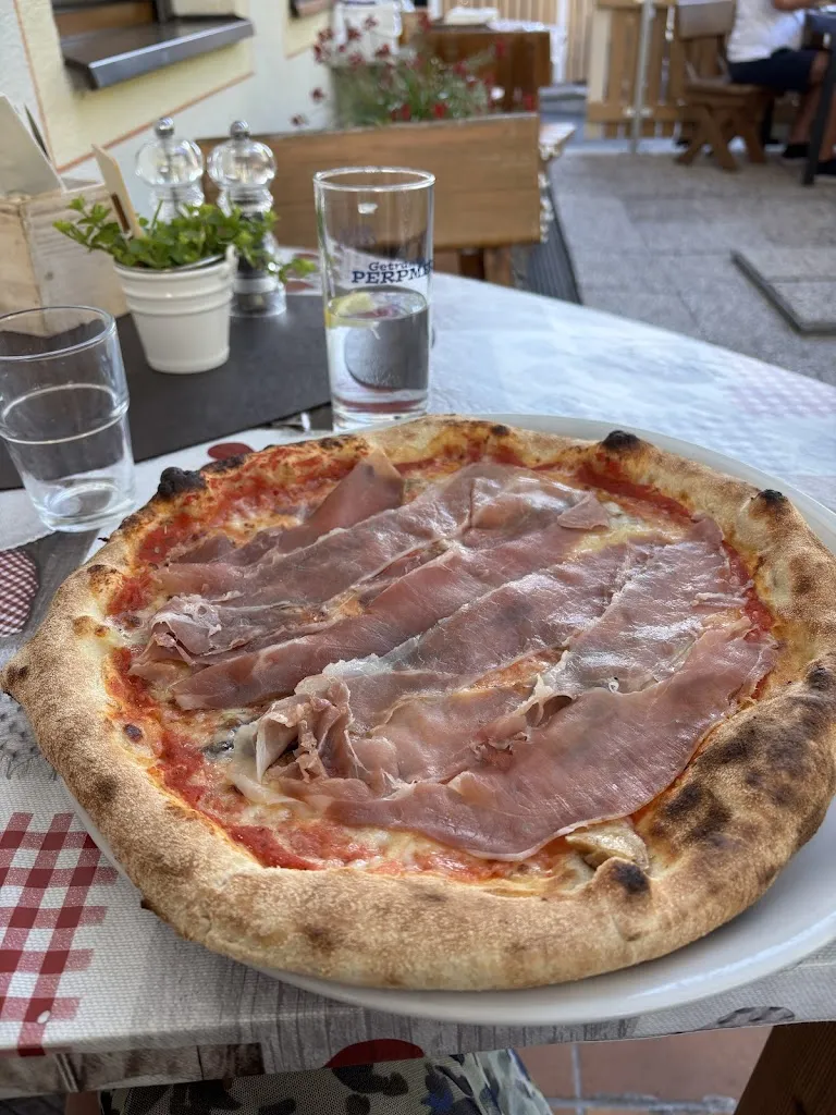 Pizzeria Ristorante Erich_Sesto_slider_image_3